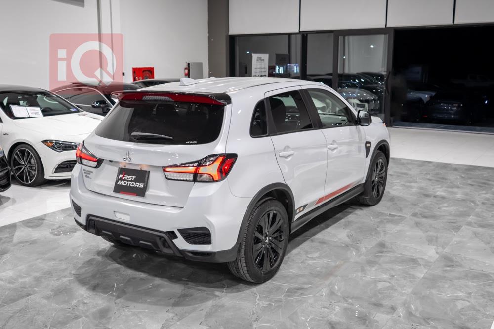 ميتسوبيشي أوتلاندر سبورت